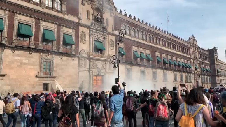 palacio nacional petardo.jpg