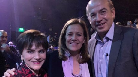 pati chapoy y felipe calderon.jpg