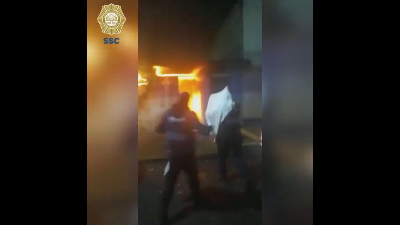 policiasincendioabueltis.jpg