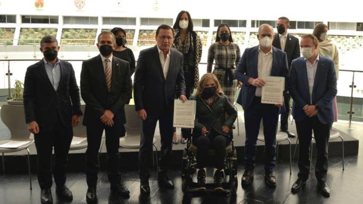 proponeUNACDMXlegislarfacyrec.jpg