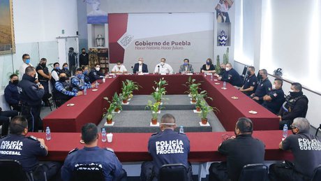 puebla policias.jpg