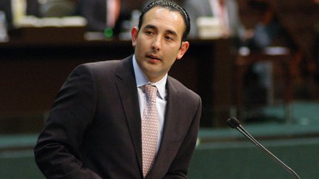 roberto gil pan.jpg