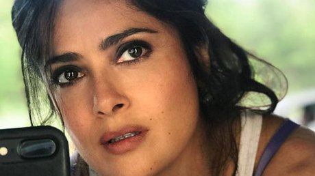 salma hayek ataque.jpg