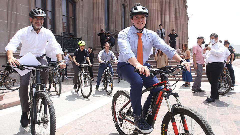 samuel anda e bici.jpg