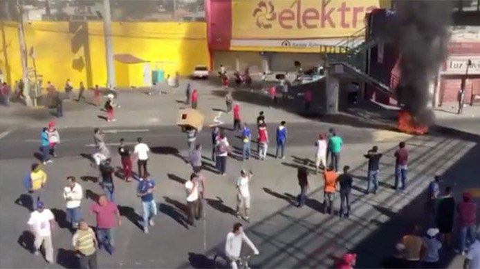 saqueos en tiendasok .jpg