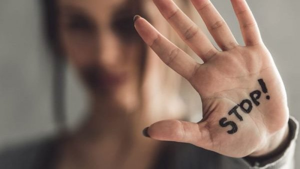 stopviolenciamujeres-e1558689105395 (1).jpg