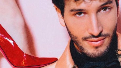 tacones_sebastian_yatra (1).jpg