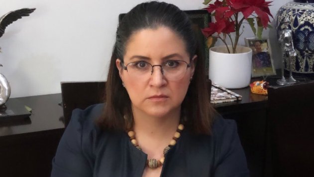 tagle feminista.jpg