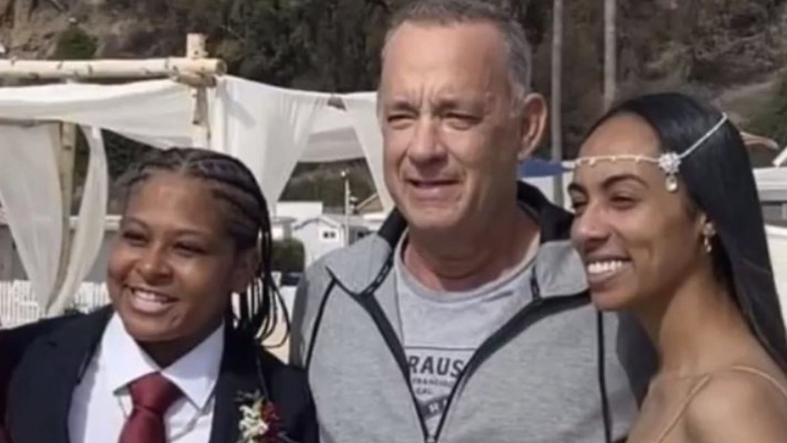 tom hanks boda sorpresa.jpg