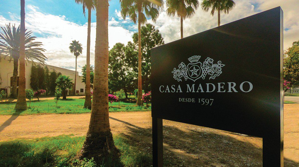 vinicola-hacienda-san-lorenzo-instalaciones.jpg