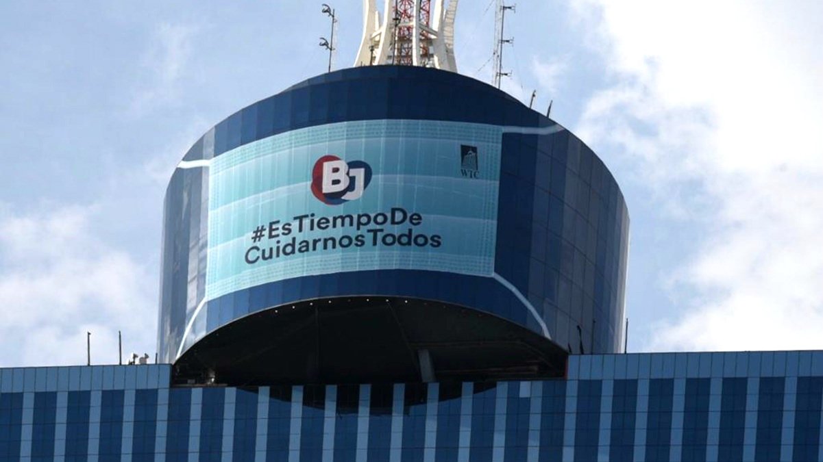 wtc cubrebocas.jpg