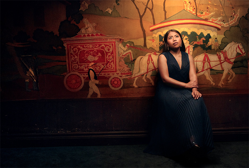 Yalitza Aparicio. Fotografía: Emmanuel Lubezki. Vanity Fair.