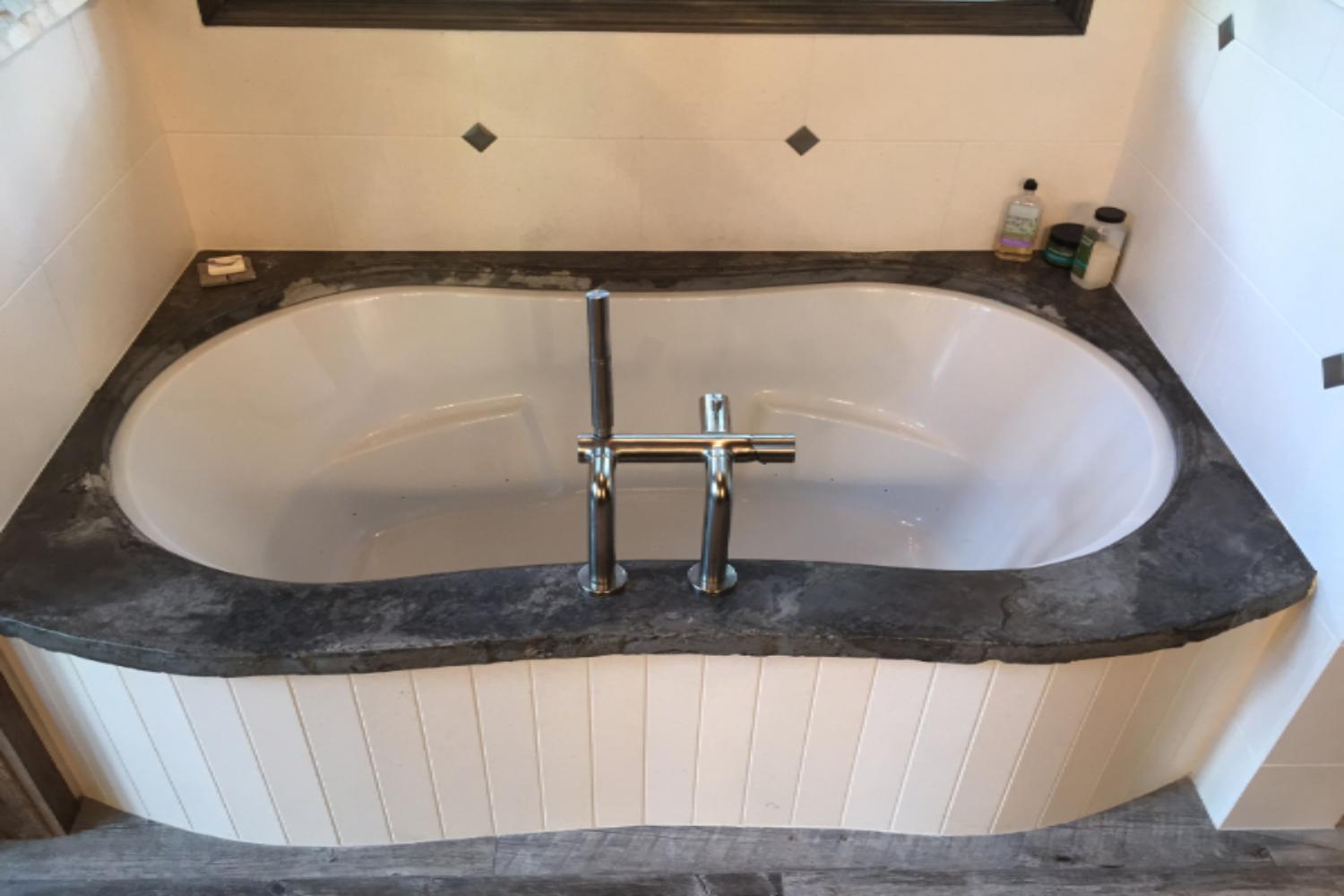 Gallery | Tubzz