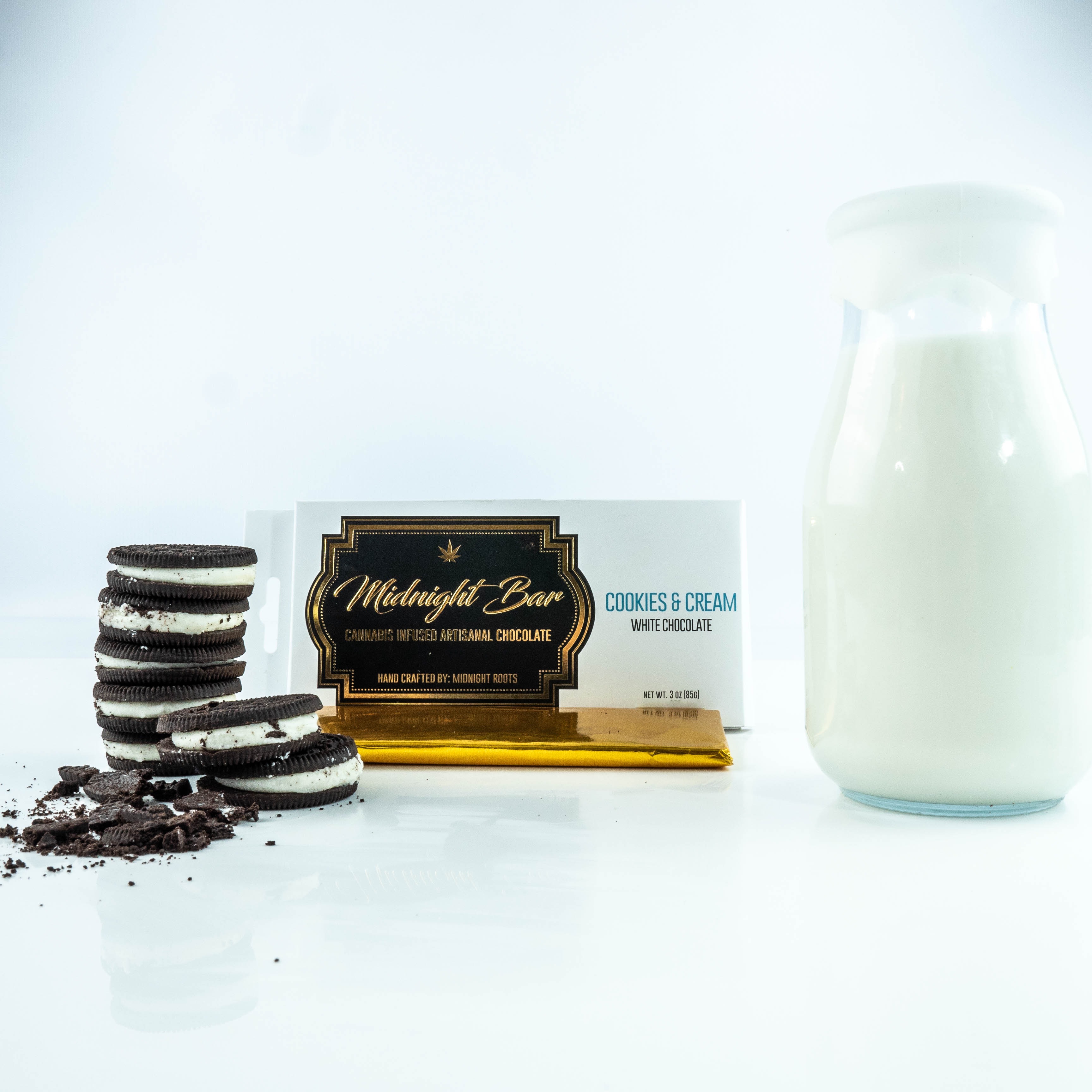 Midnight Bar Cookies and Cream Milk Chocolate 185mg Leafly