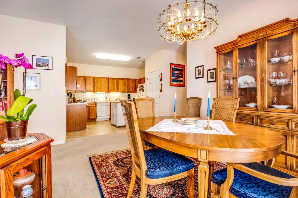 Senior Living in St. Charles, MO River's Edge Retirement Community