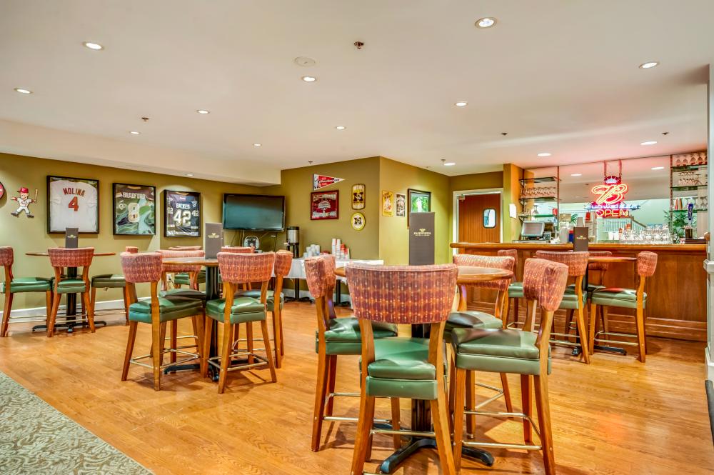 Senior Living in St. Charles, MO River's Edge Retirement Community