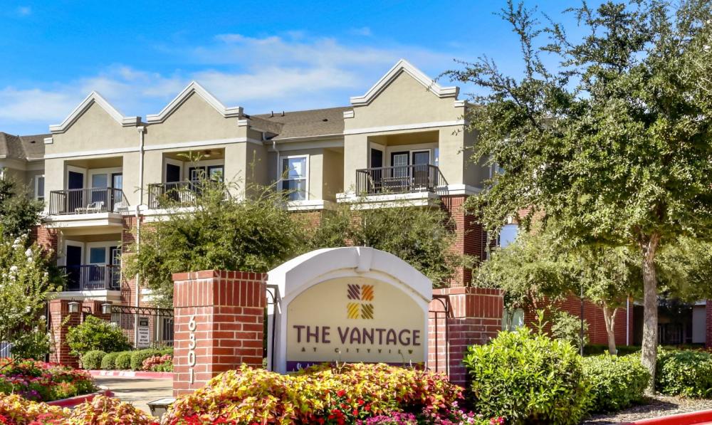 Senior Living in Fort Worth, TX The Vantage Cityview Retirement Community