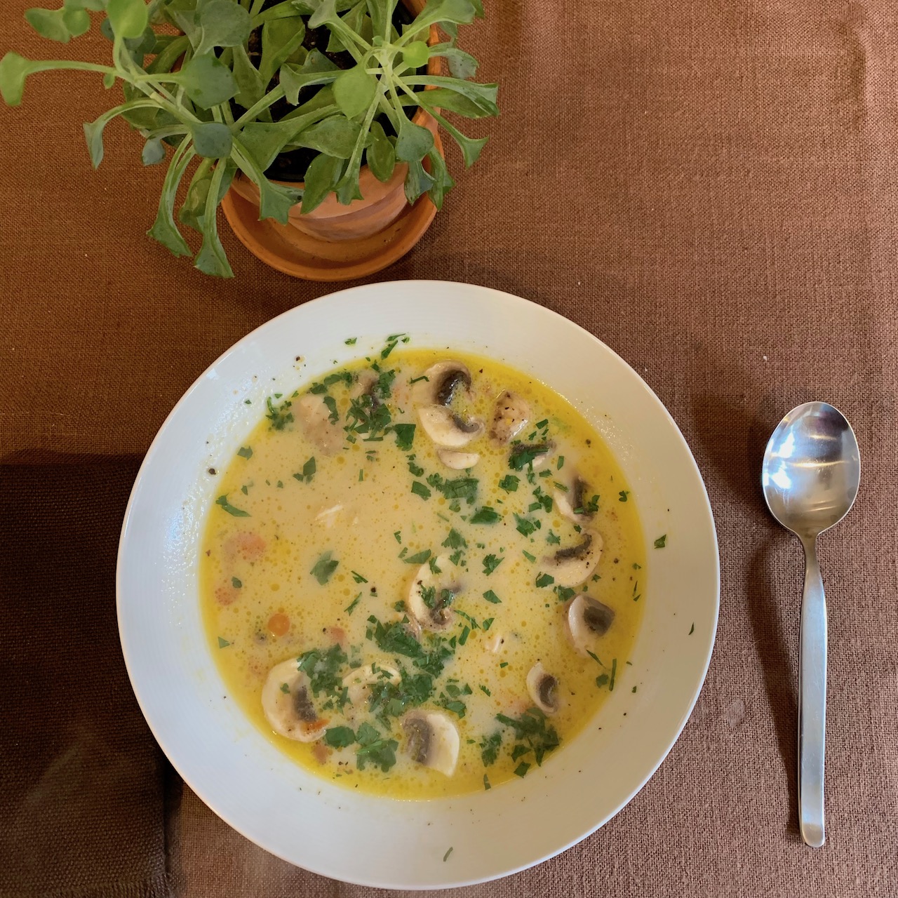 tom-kha-gai.jpg Thai Lemongrass soup - Tom Kha Gai
