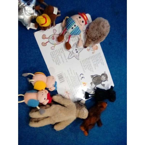 Nursery rhyme puppets
