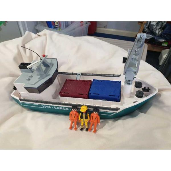 Playmobil transport ship