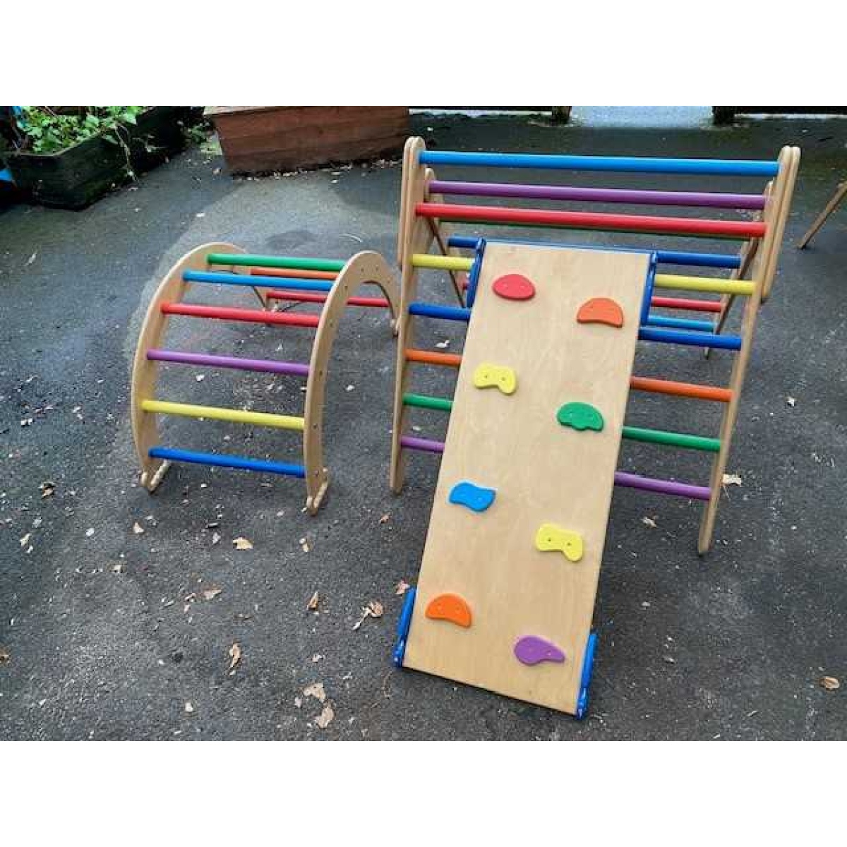 Wooden climbing frame (multicoloured)