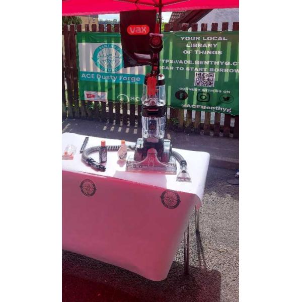 Carpet Cleaner with Cleaning Solution (end of life-removed from stock)