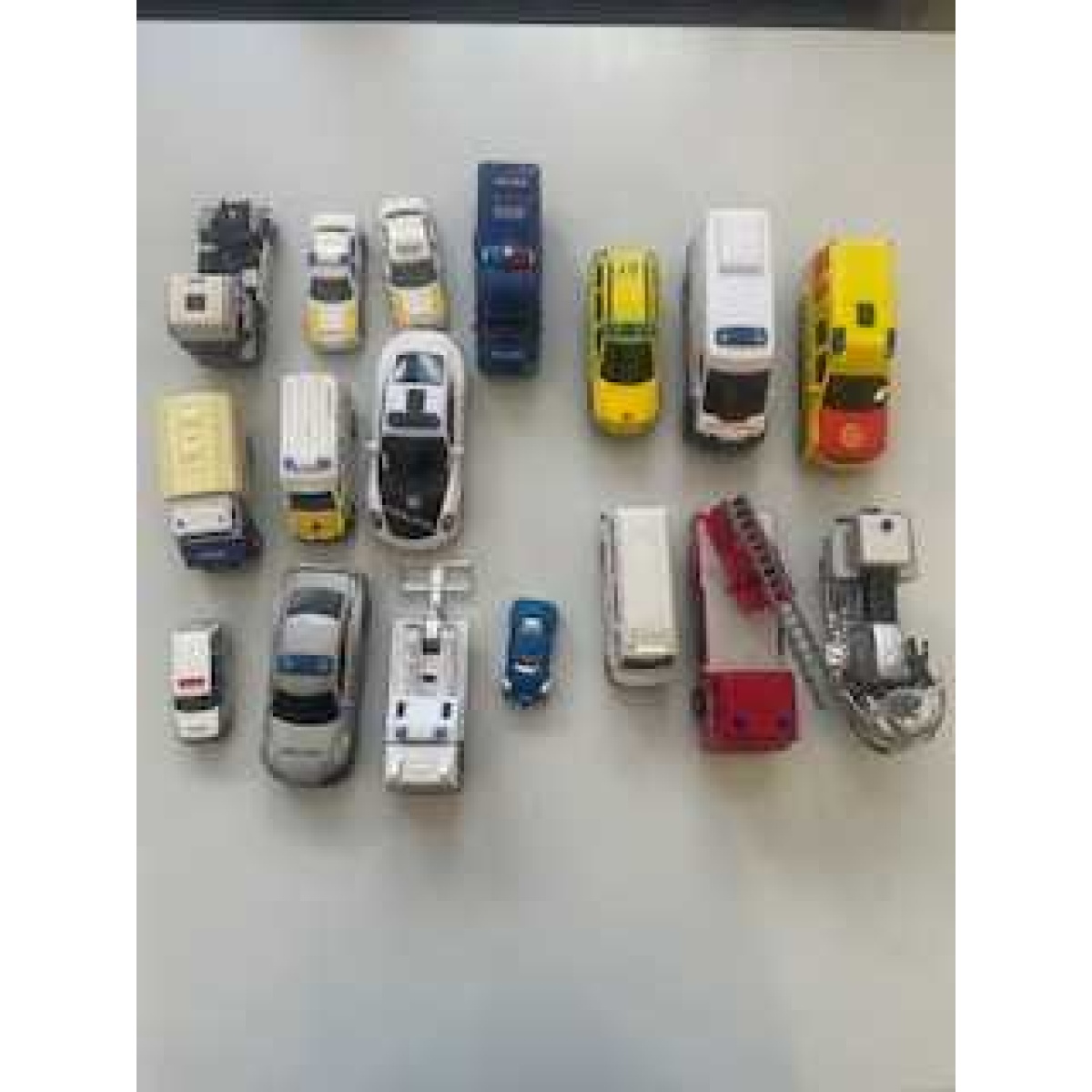 Emergency Vehicle Set 17 pieces