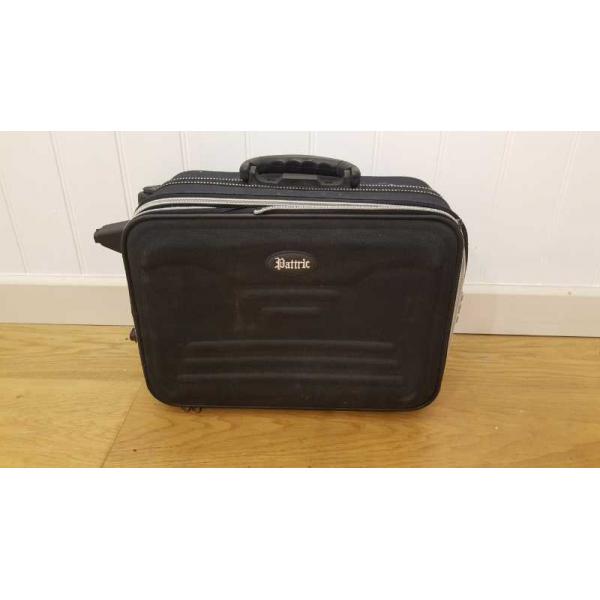 small case hand luggage