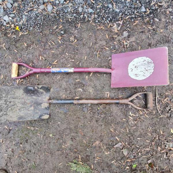 Shovel, Metal Handle