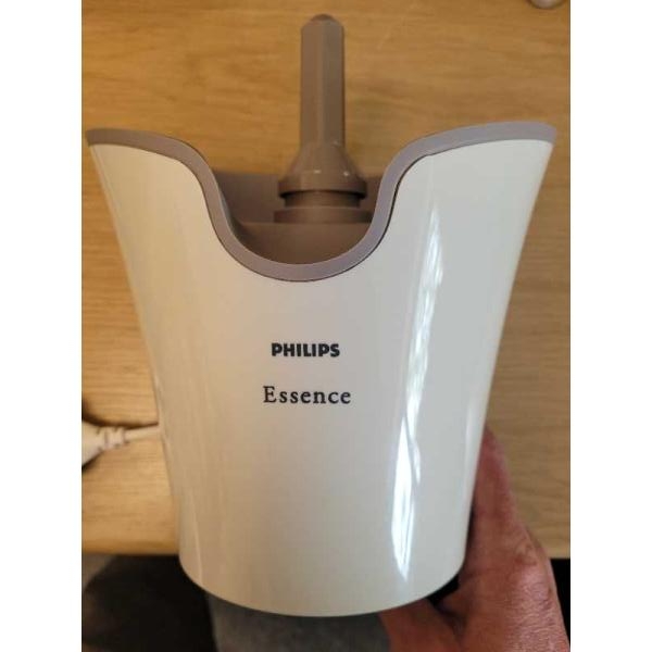 Juicer / citrus press