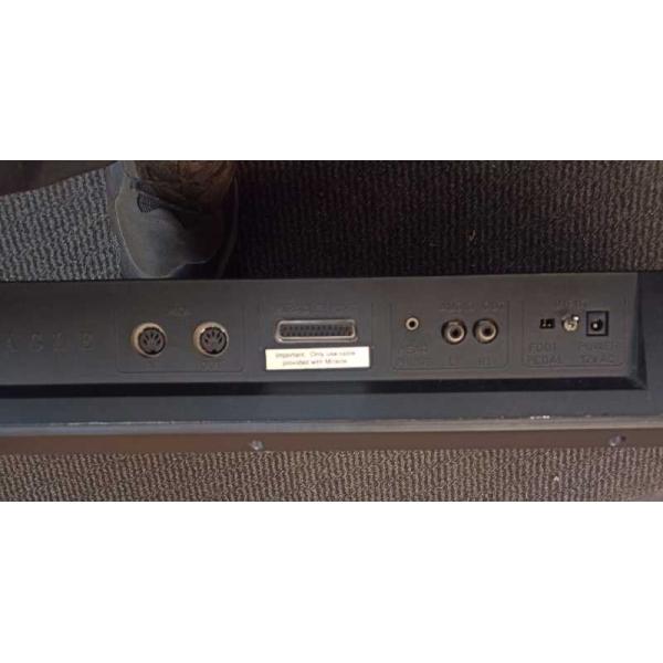 Borrow Velocity Sensitive MIDI Keyboard / Piano