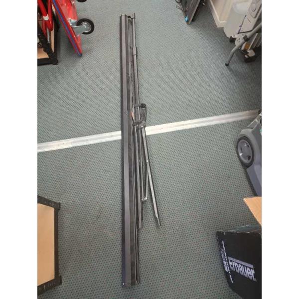 Large pull up screen 180cm x 180cm