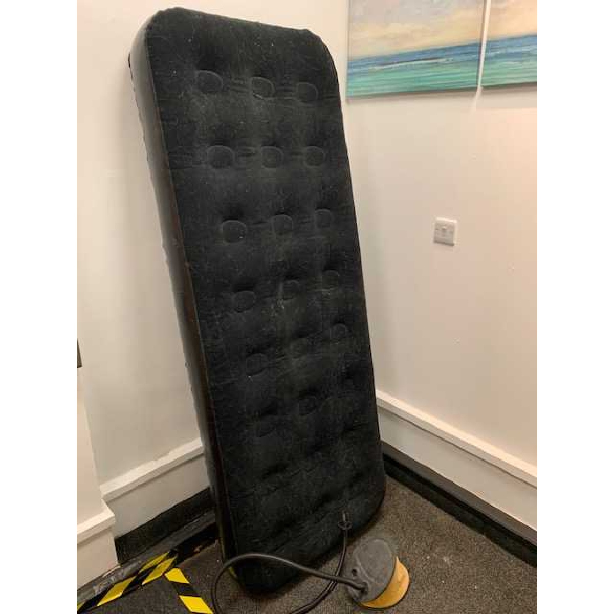 Air Bed -Single and Pump