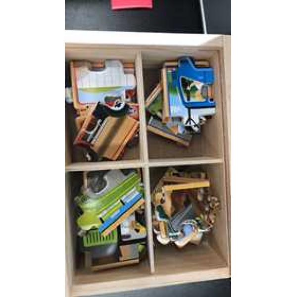 Borrow Wooden Construction Jigsaw Puzzles in a box