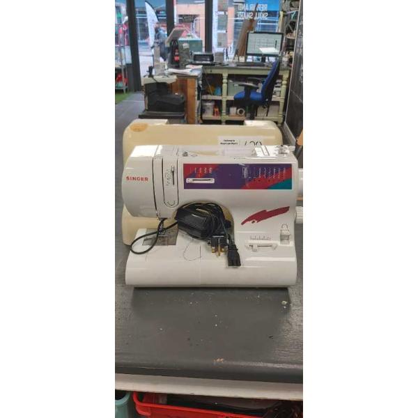 EOS Singer sewing machine