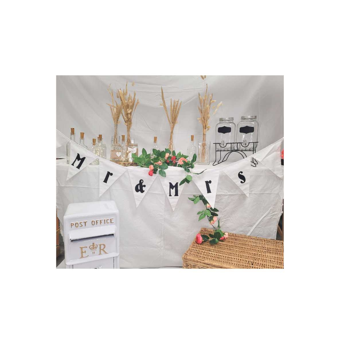 Wedding Bunting (Mr & Mrs)
