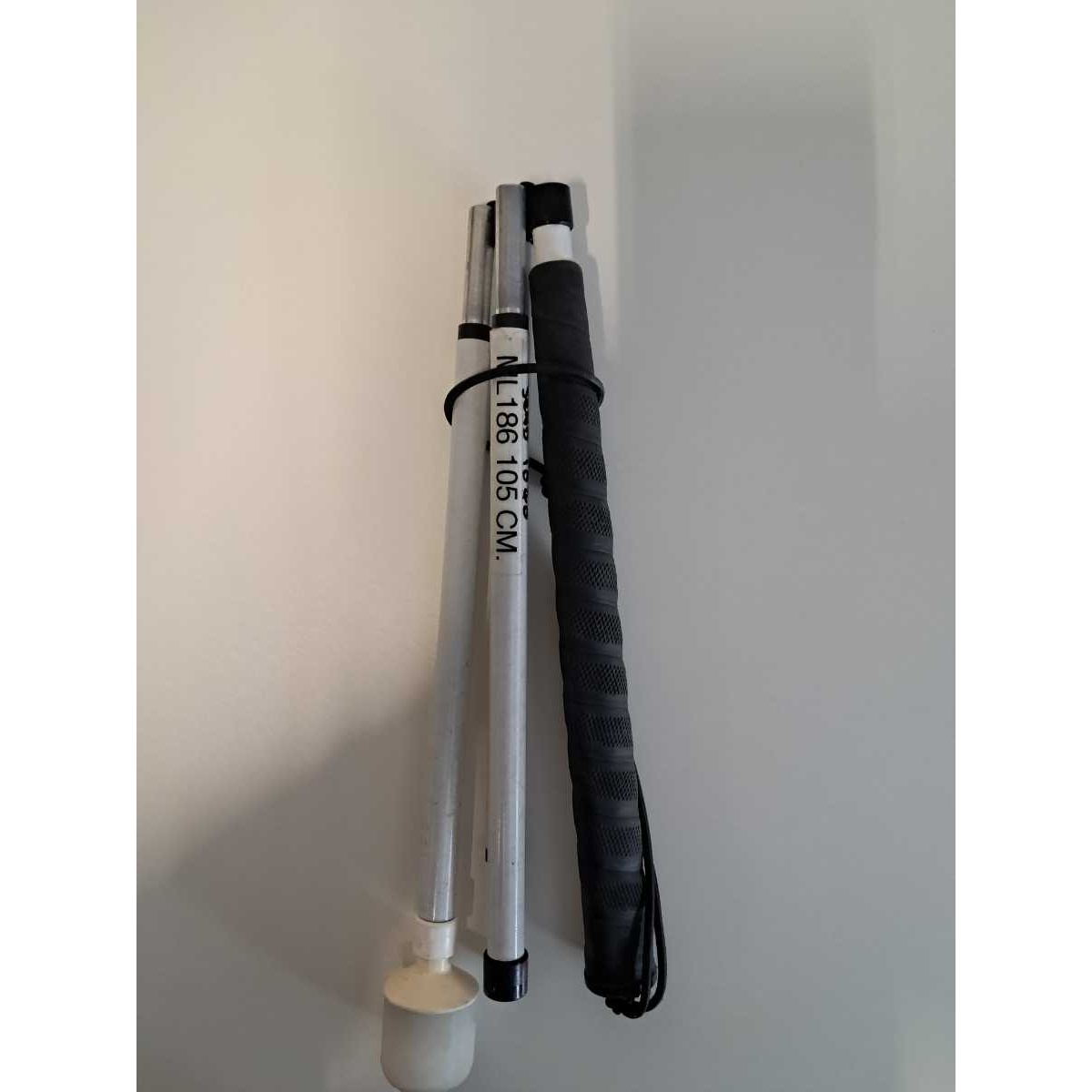 105cm Folding Cane with Rubber Grip and Marshmallow Tip