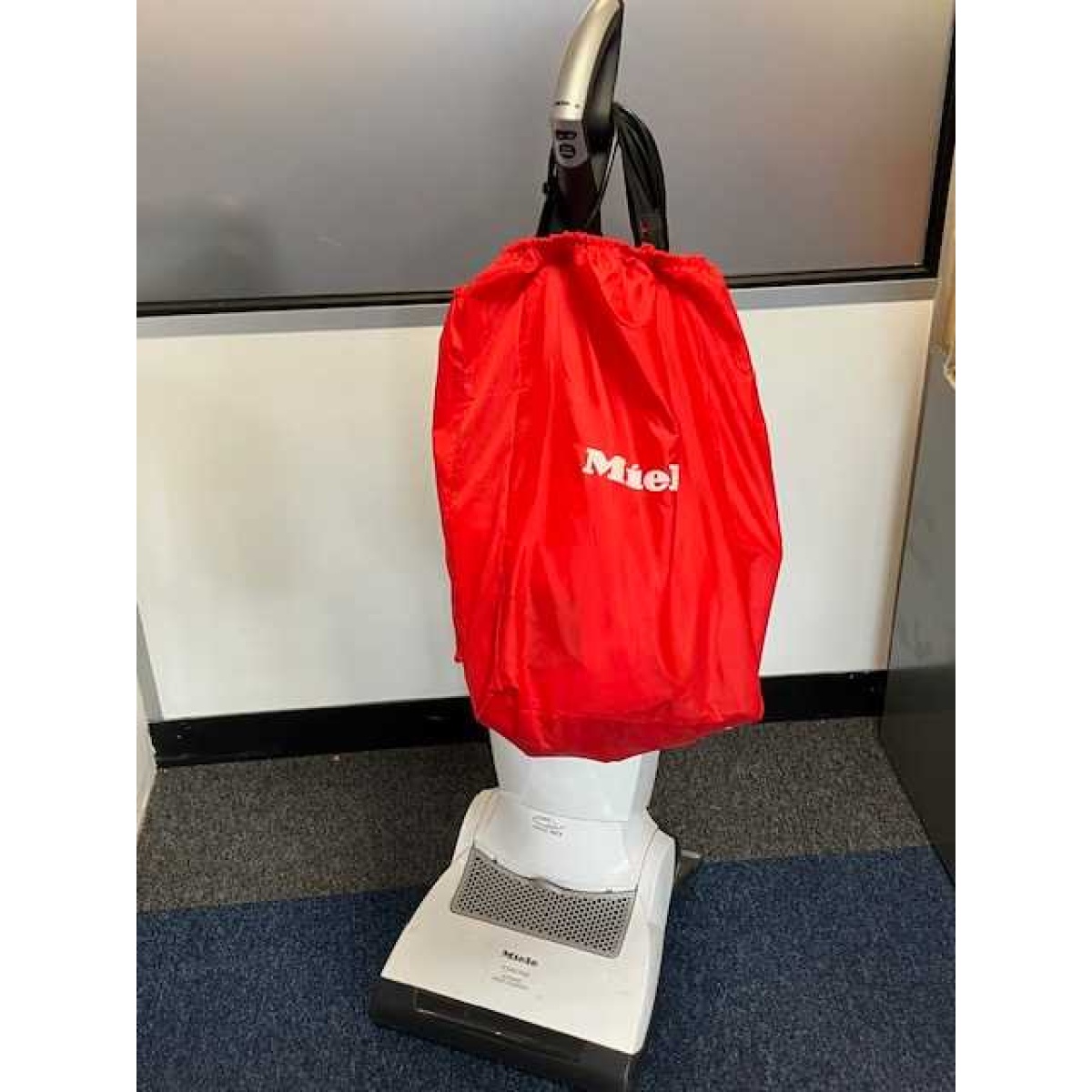 Miele Allervac 300 Power Plus vacuum cleaner