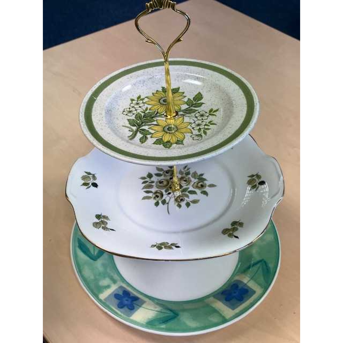 Three tiered cake stand (Floral Green)