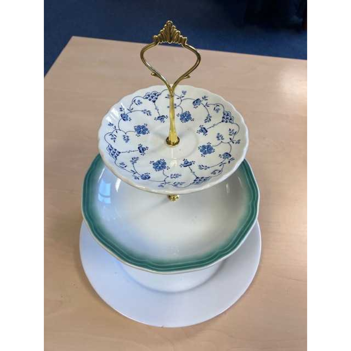 Three tiered cake stand (Floral Blue)