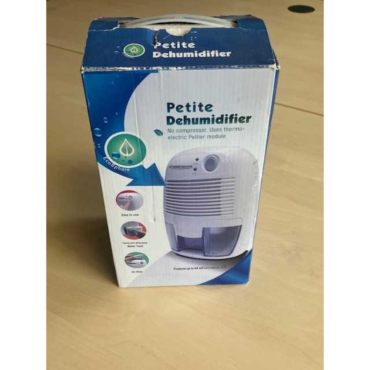 Mini dehumidifier