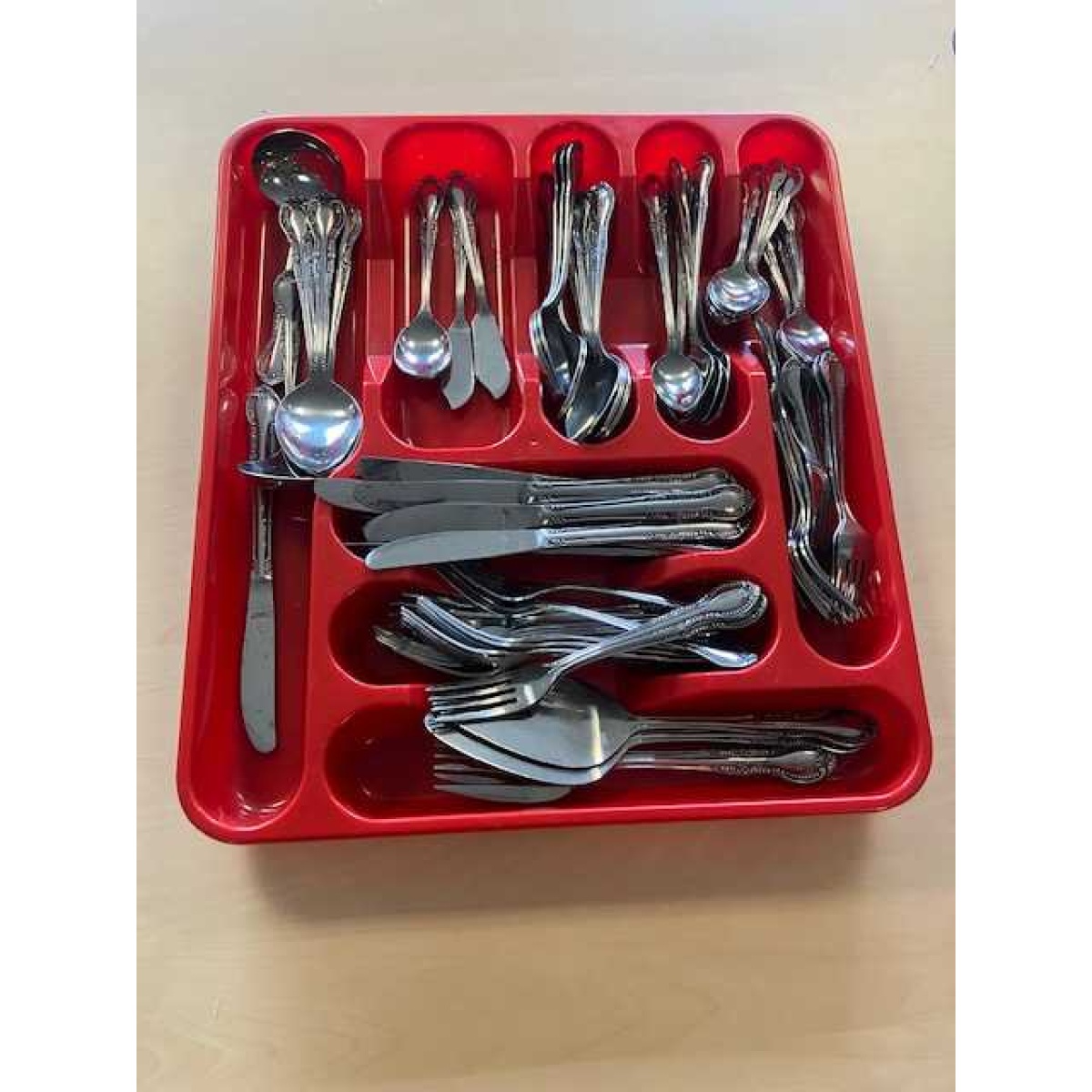 Stainless steel cutlery set