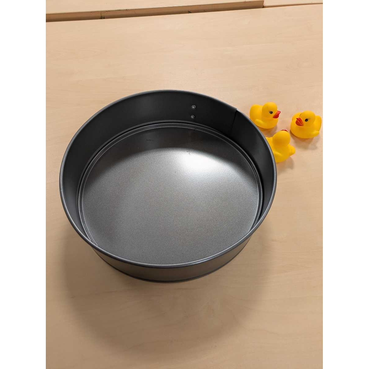 Springform Round cake tin (10 inch)