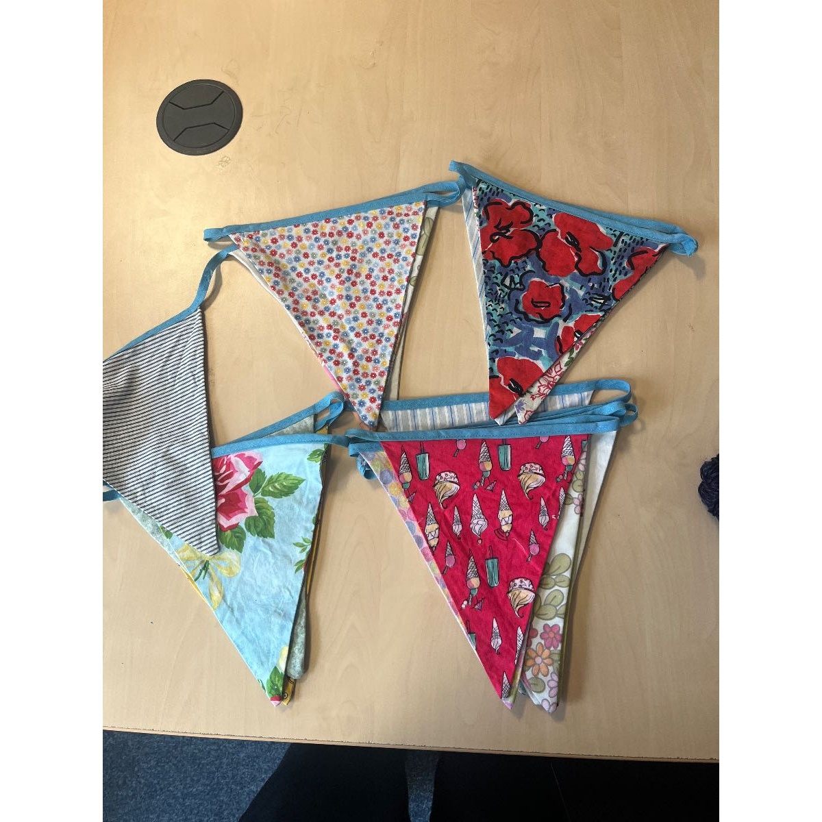 Mixed pattern bunting