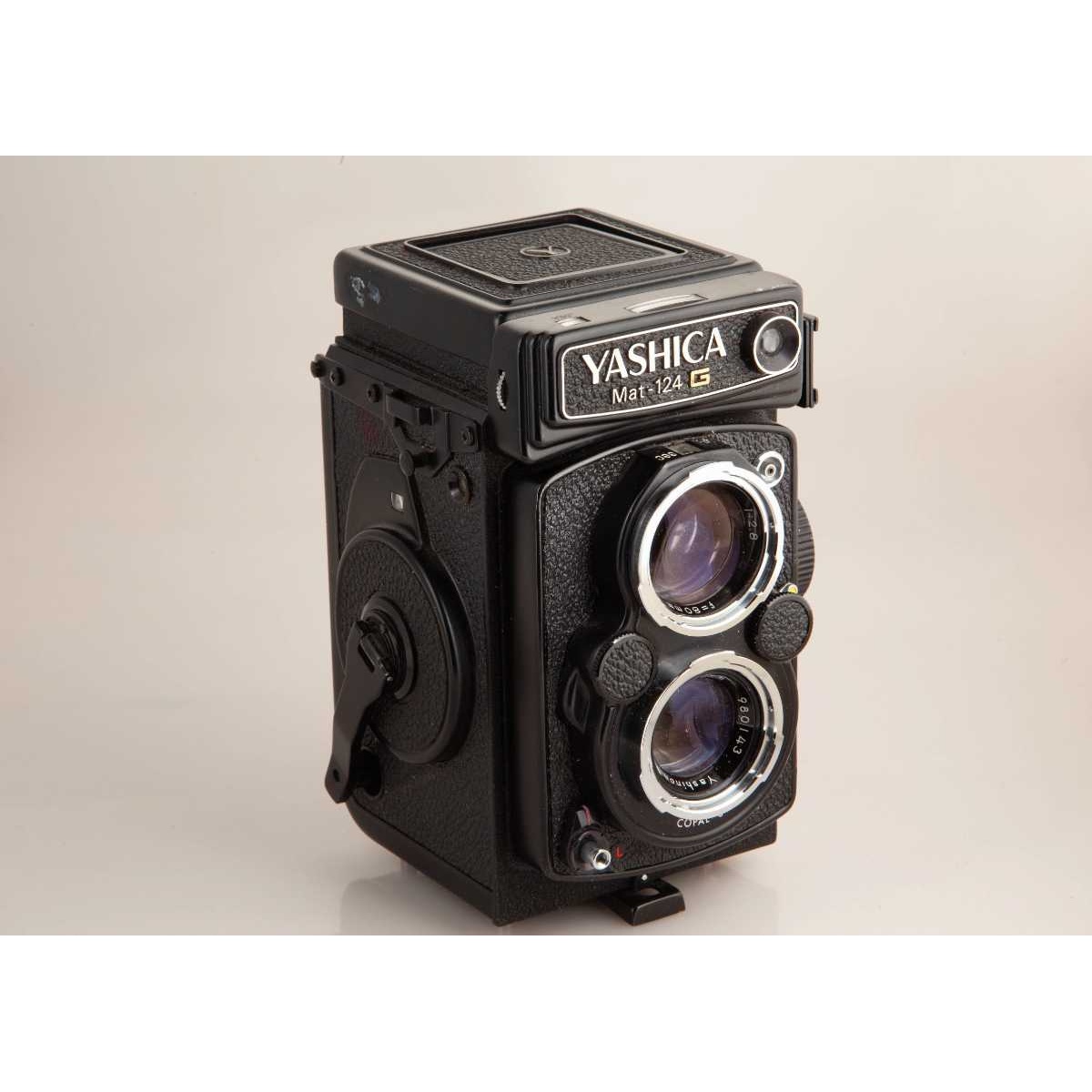 Yashica Mat 124G
