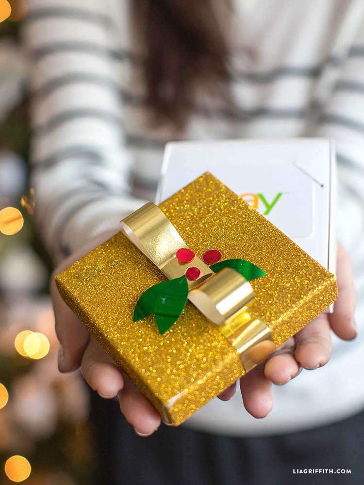 5 Ways To Add A Personal Touch To Gift Cards Advisorpedia 5 Ways To Add A Personal Touch To Gift Cards Advisorpedia