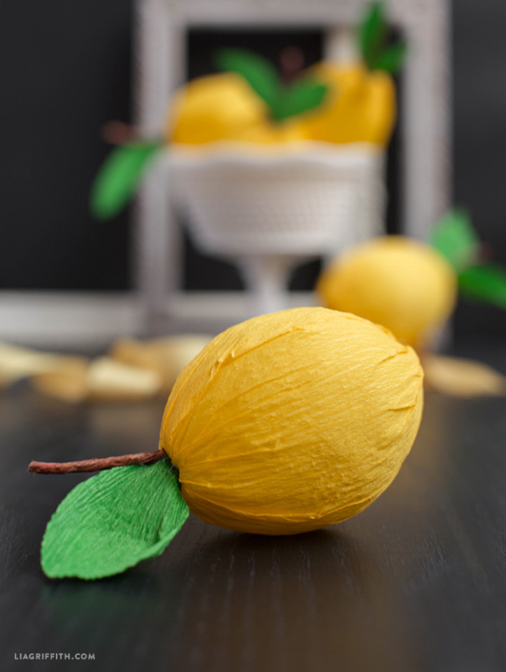 Crepe_Paper_Lemon