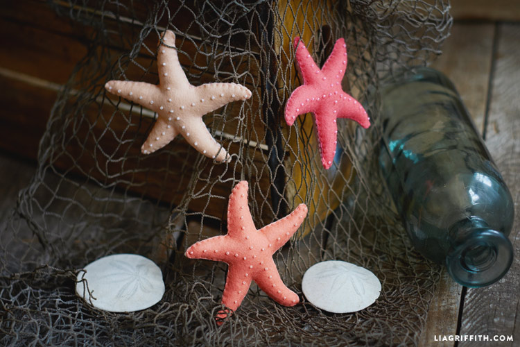 felt starfish stuffies lia