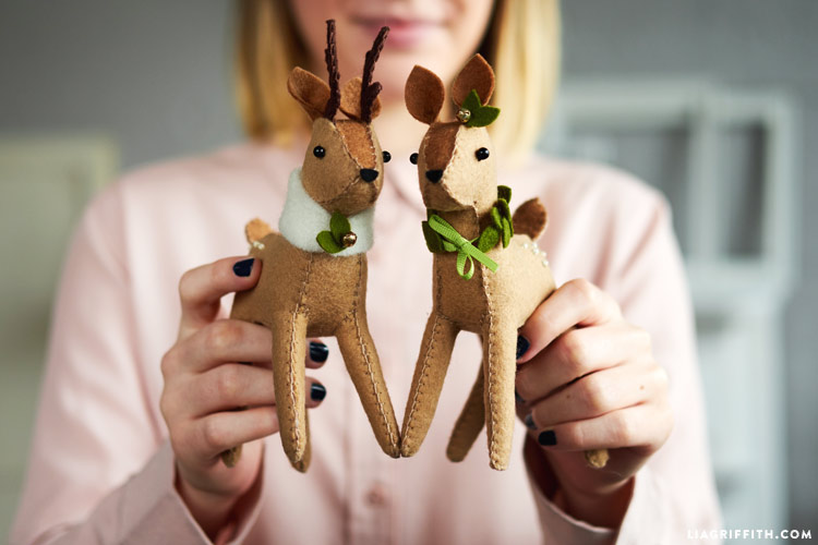 diy felt reindeer template sewing tutorial felt crafts
