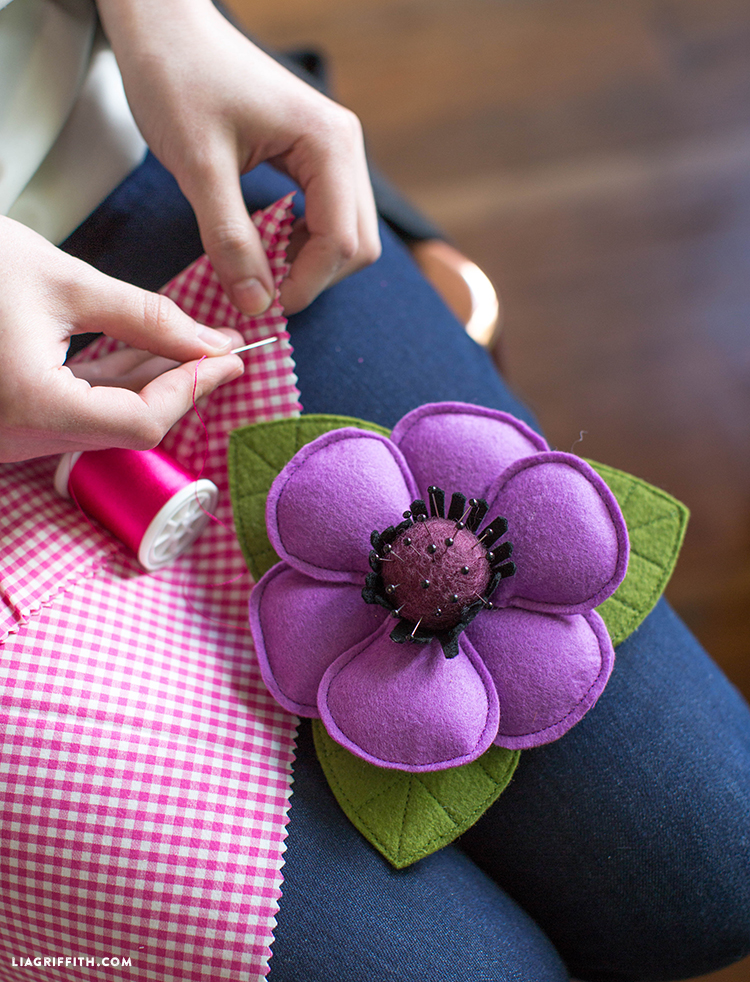 Felt Flower DIY Pincushion